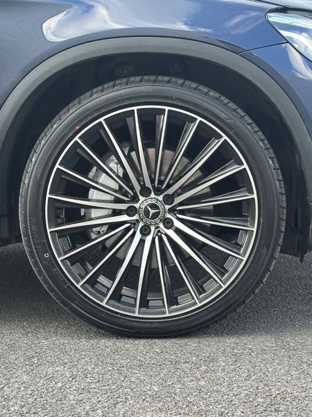 MercedesGLC220d Premium+ Sunroof 352816793
