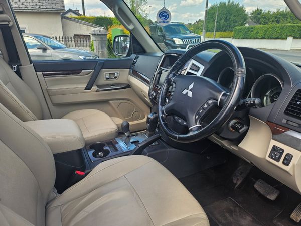 Mitsubishi Pajero 2015 352820639
