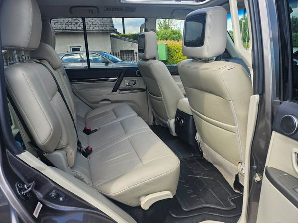 Mitsubishi Pajero 2015 352820640