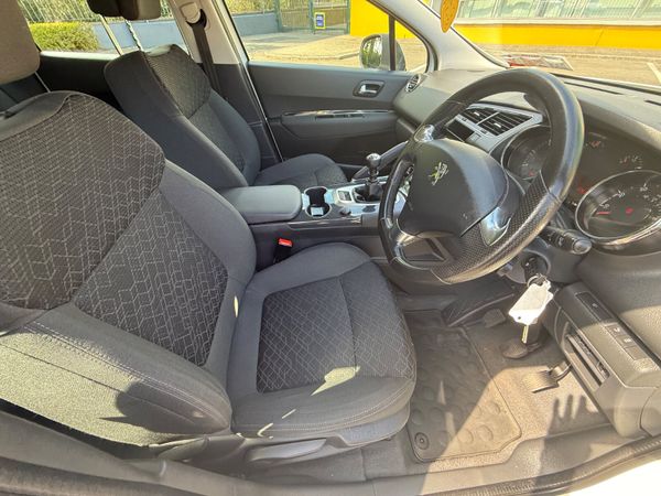 Peugeot 3008 1.6 HDI Active 352870070