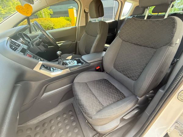 Peugeot 3008 1.6 HDI Active 352870072