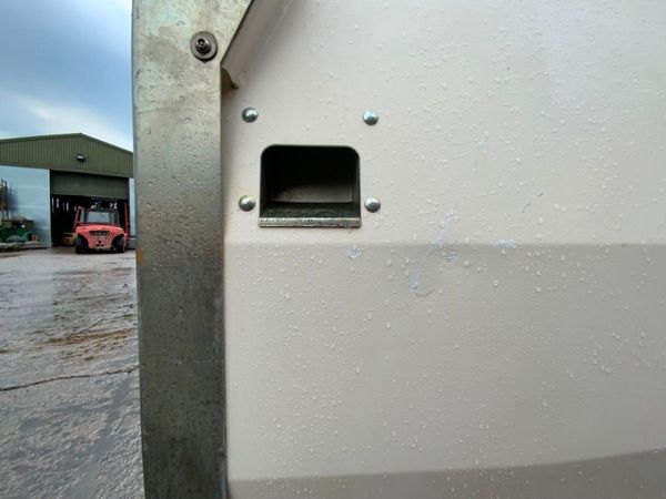 3000 litre BUNDED FUEL DELIVERY BOWSER....1402. 353094344