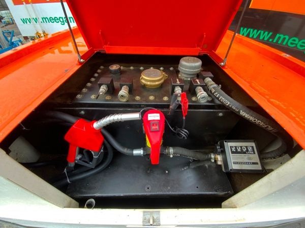 3000 litre BUNDED FUEL DELIVERY BOWSER....1402. 353094352