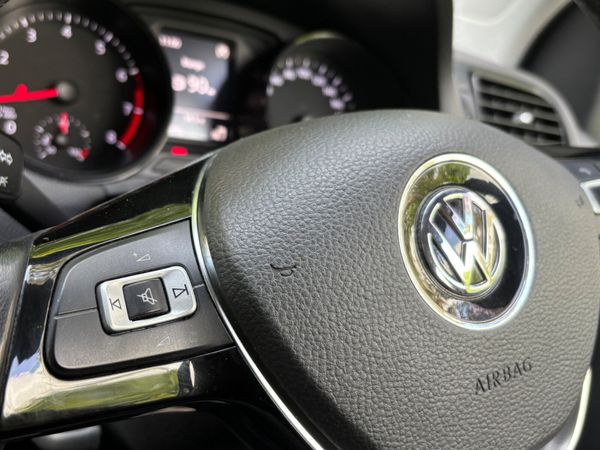 161 Volkswagen Polo 1,0 litre great spec! 353095538