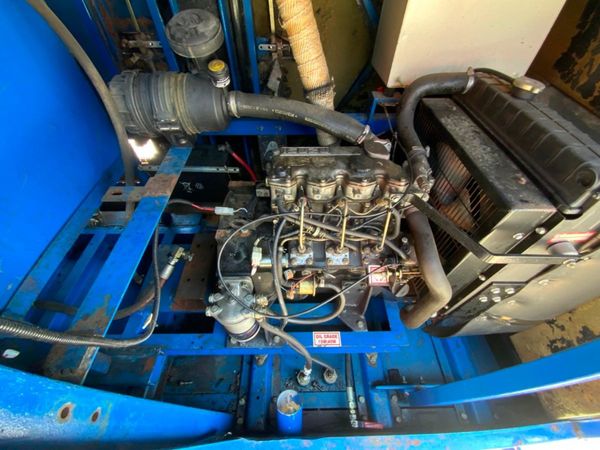 CANOPY ENCLOSED ISUZU 3cyl ENGINE & TANK....544 353097686