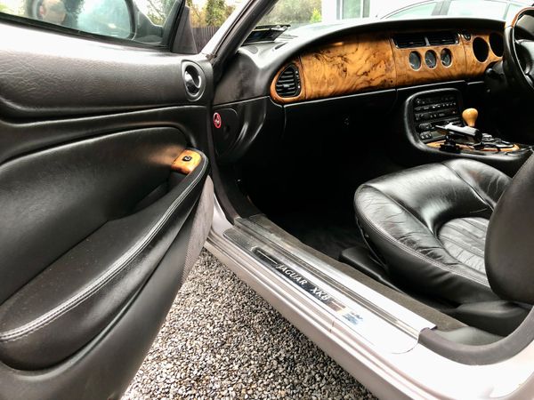 Jaguar XK8 4.0 (NEW NCT) 353107029