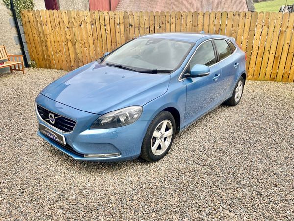 Volvo V40 2015 353125919
