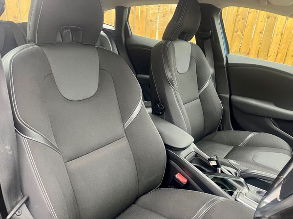 Volvo V40 2015 353125912
