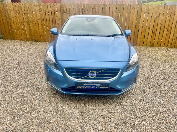 Volvo V40 2015 353125925
