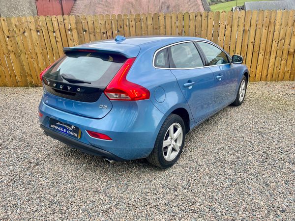 Volvo V40 2015 353125928