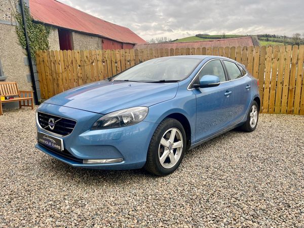 Volvo V40 2015 353125930