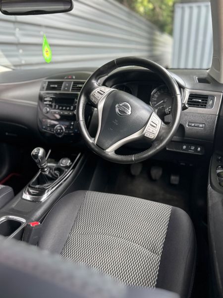 Nissan Pulsar 2016 353164172
