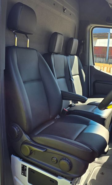 In stock 4x4 Sprinter 319/36 Select Auto 353273711
