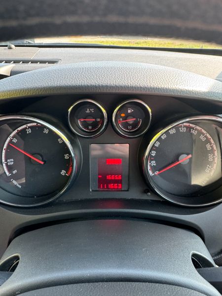 151 Opel Meriva SC 1.6CDTI.. Low KMs 353313554