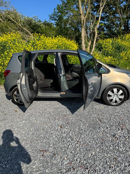 151 Opel Meriva SC 1.6CDTI.. Low KMs 353313737
