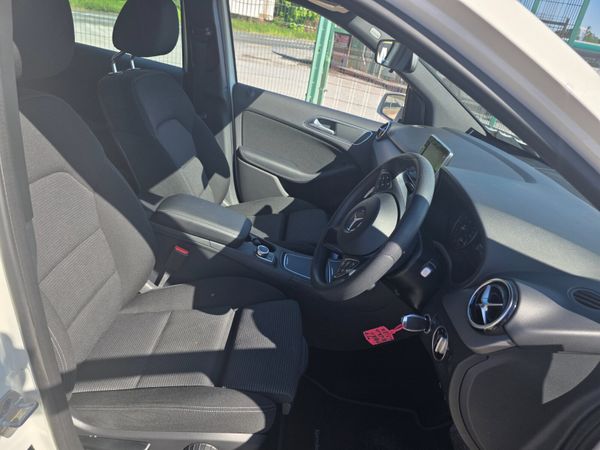 Mercedes-Benz B-Class 2017 Automatic 353339054