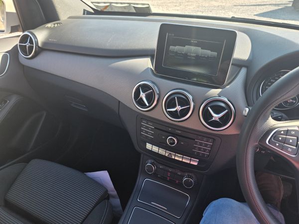 Mercedes-Benz B-Class 2017 Automatic 353339066