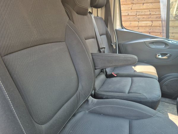 Nissan NV300 2021 €18,950 353441231