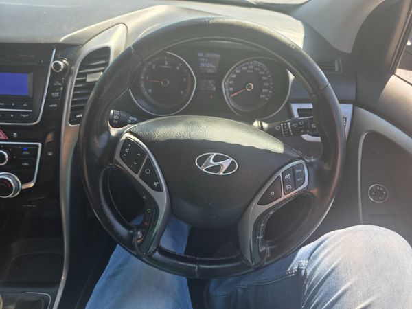 Hyundai i30 Van 2013 353462059