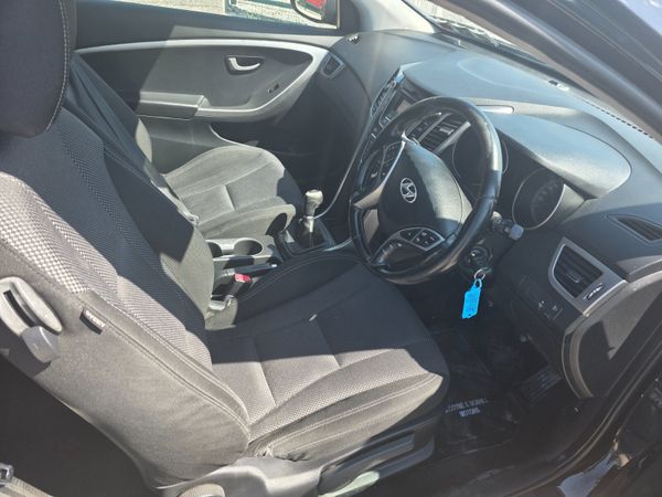 Hyundai i30 Van 2013 353462069