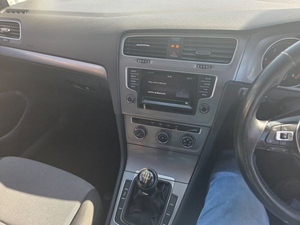 Volkswagen Golf Van 2015 353462788