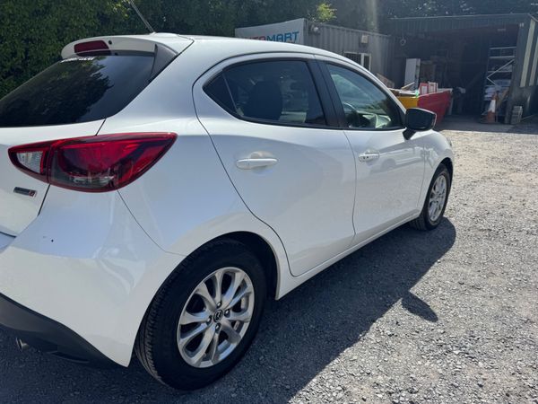 Mazda Demio 2016 1.5 Diesel Automatic 353605542