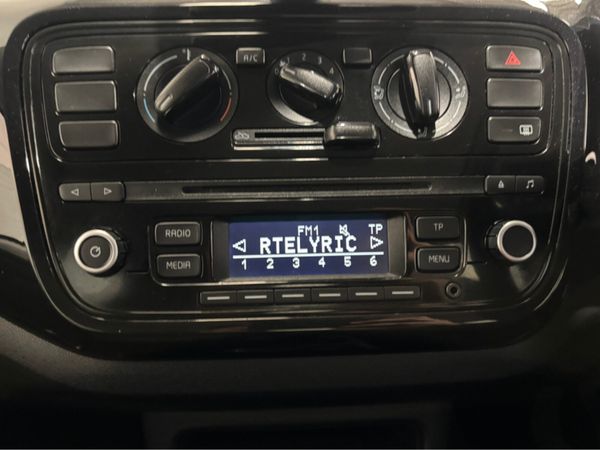 Volkswagen up! 1.0  MOVE Manual 60PS 5DR 353715944