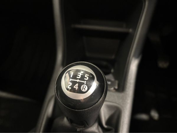 Volkswagen up! 1.0  MOVE Manual 60PS 5DR 353715942