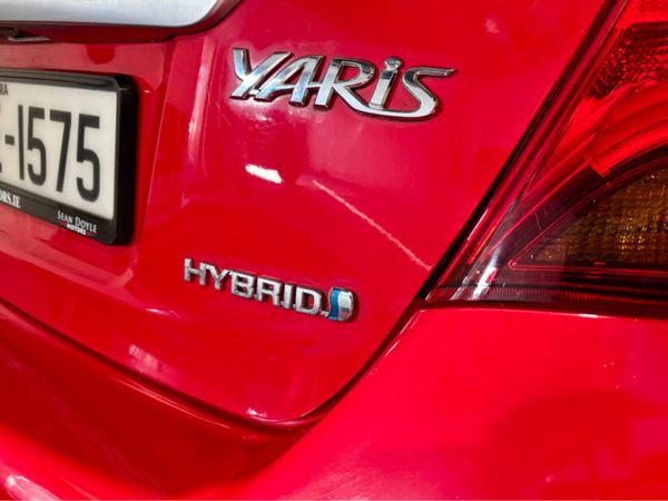 Toyota Yaris 1.5 HYBRID IRISH CAR AUTO 353715958