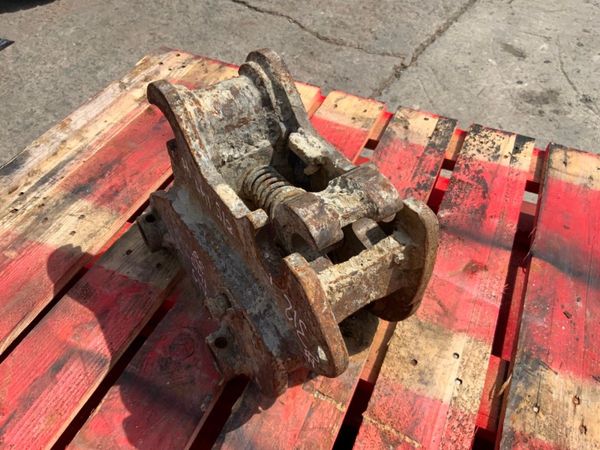 DOUBLE LOCKING MANUAL Q/HITCH..38mm PINS. 353800833