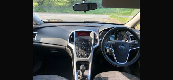 Opel Astra 2015 353838945