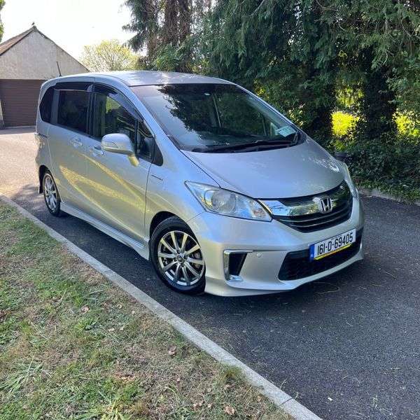 Honda Freed 2016 /1.5 Hybrid 7Seater 353859035