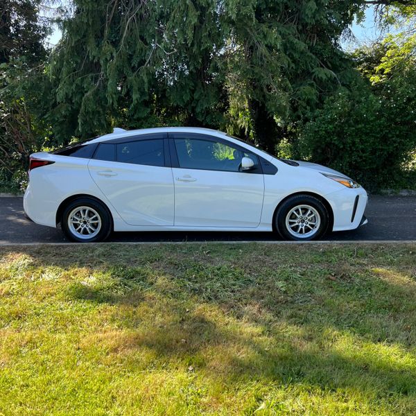 Toyota Prius 2021/ Dec Month 353867096