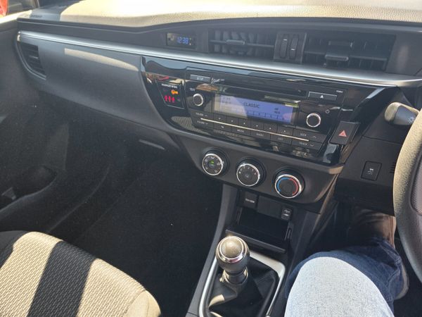 Toyota Corolla 2016 353861388