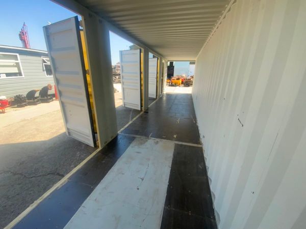40ft HI CUBE SIDE DOOR SHIPPING CONTAINER...392. 353927582