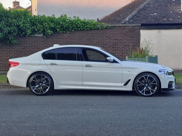 2017 BMW 520d M-Sport X-Drive *IMMACULATE* 353933916