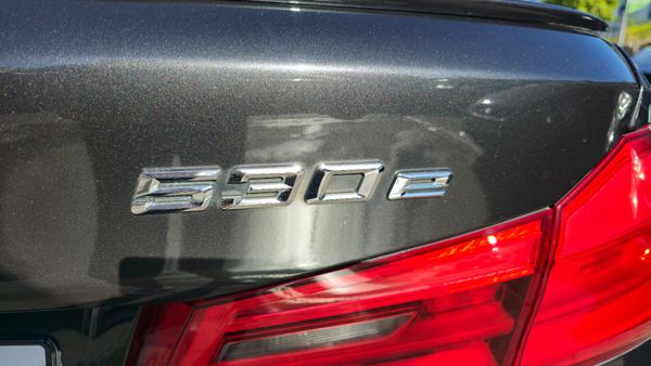 BMW 5-Series 2017 G30 AA APPROVED 353974239