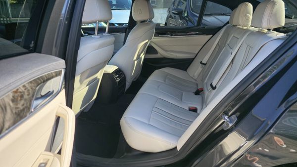 BMW 5-Series 2017 G30 AA APPROVED 353974285