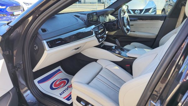 BMW 5-Series 2017 G30 AA APPROVED 353974280