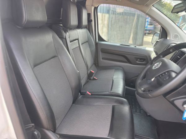 Vauxhall Vivaro 2.0 364015259