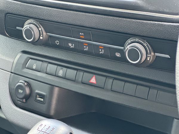 Vauxhall Vivaro 2.0 364015267