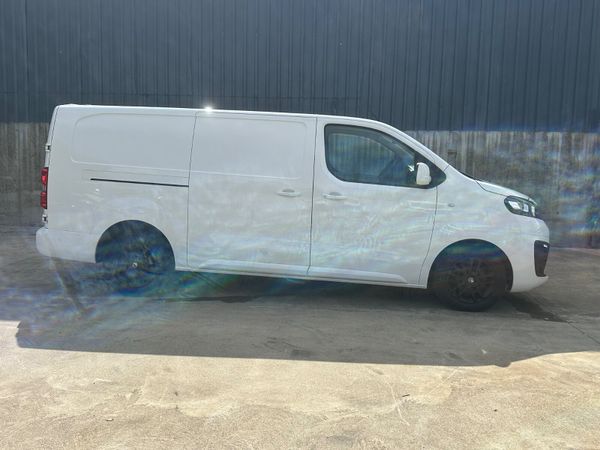 Vauxhall Vivaro 2.0 364015261