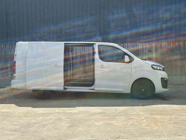Vauxhall Vivaro 2.0 364015262