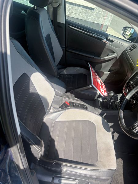 Volkswagen Jetta 2017 364012078