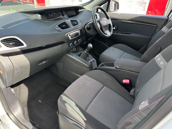 Renault Grand Scenic 1.5DCI LOW KMS 7 SEATER 364031630