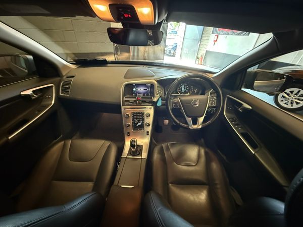 Volvo XC60 2Ltr D4 SE-Nav 364209040