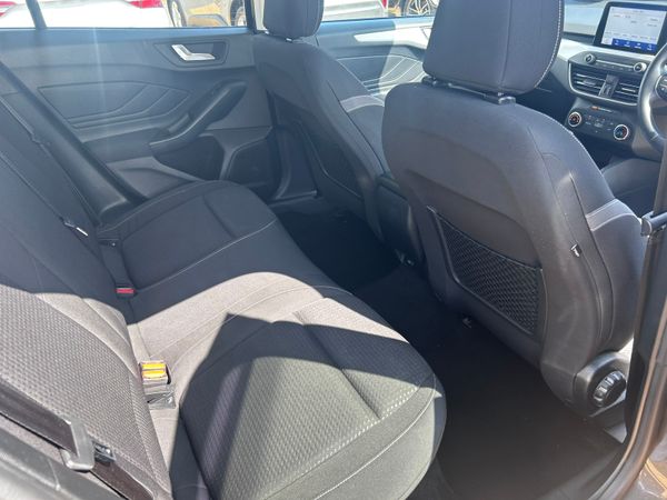 Ford Focus Zetec edition 364211525