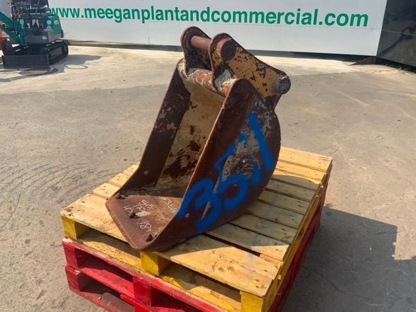 18" STRICKLAND  BUCKET........45mm PINS.........3 364224505