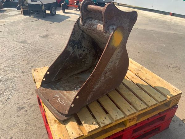 12" DIGGING BUCKET.........45mm PINS.........351. 364220386