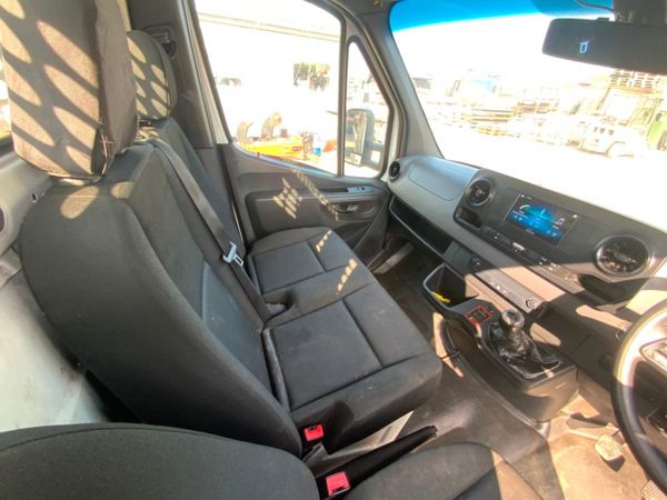 Mercedes-Benz Sprinter 3500kg 14ft Dropside Flat 364245135